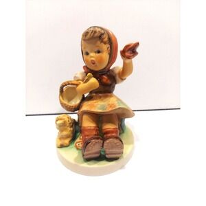 Goebel Hummel Farewell  #65 Girl Waving Goodbye Figurine With Lamb 4.50 Inch